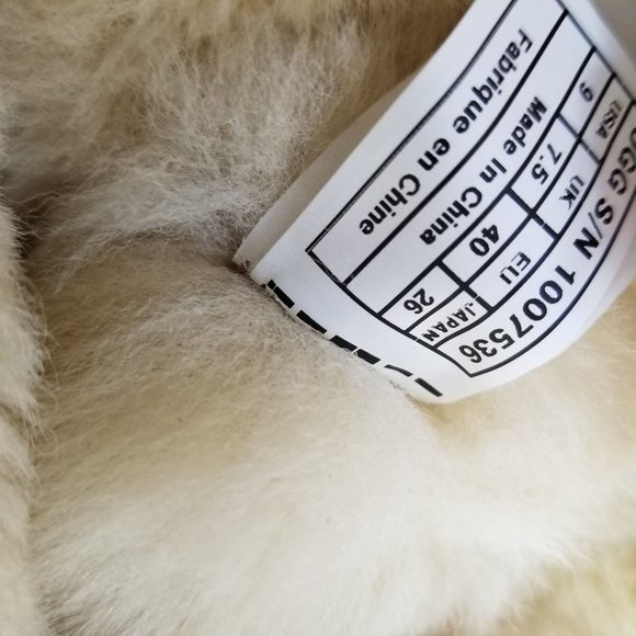 UGG over the knee Bailey button boots size 9 - Picture 14 of 16